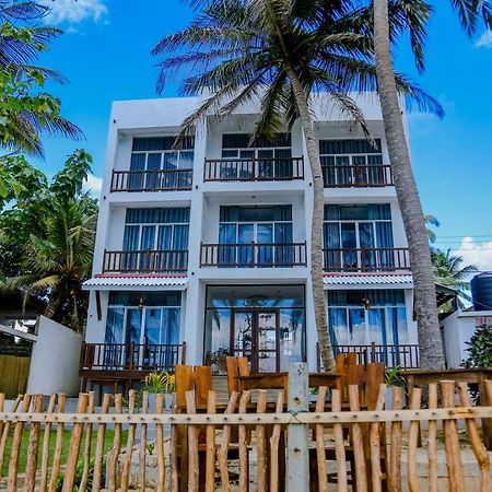 Shanora Beach Mirissa Exterior photo